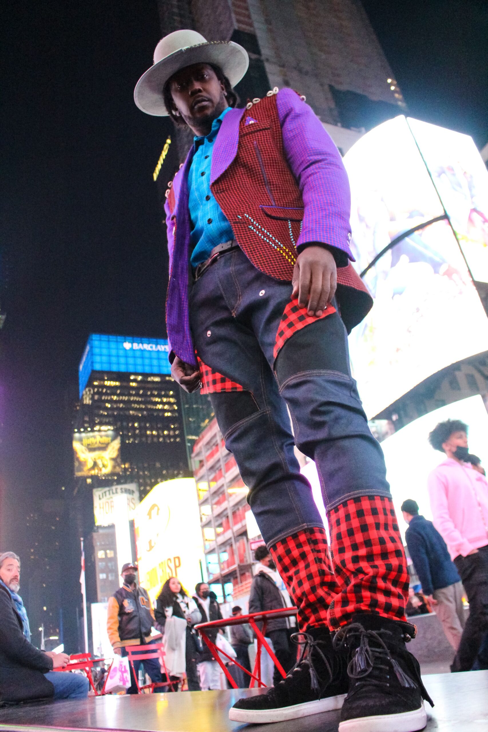2Tone Maasai Denim Pants – Worn streetwear look in Times Square